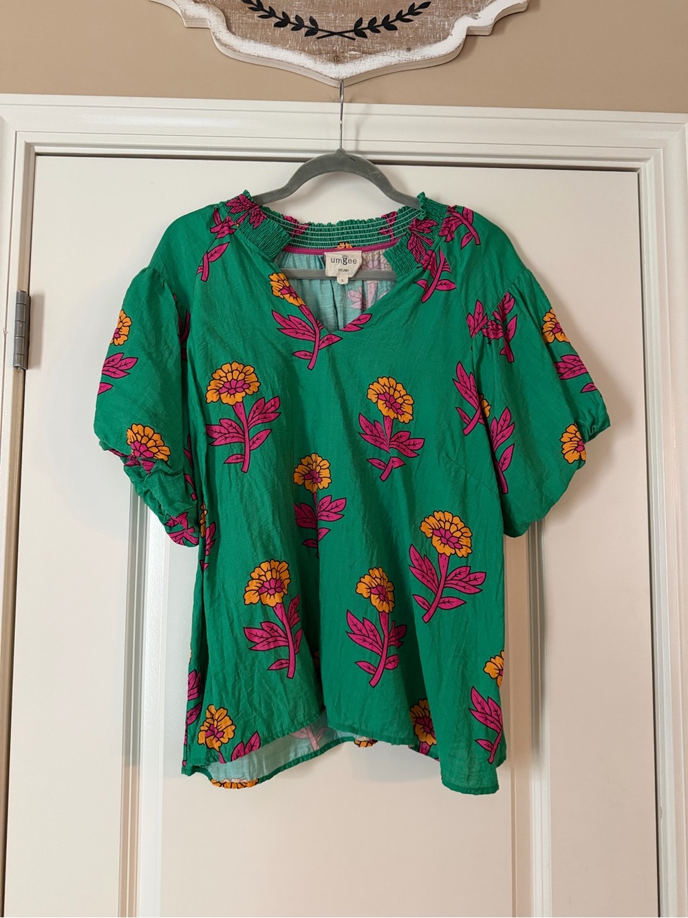 Umgee Emerald Green Floral Short Sleeve Blouse